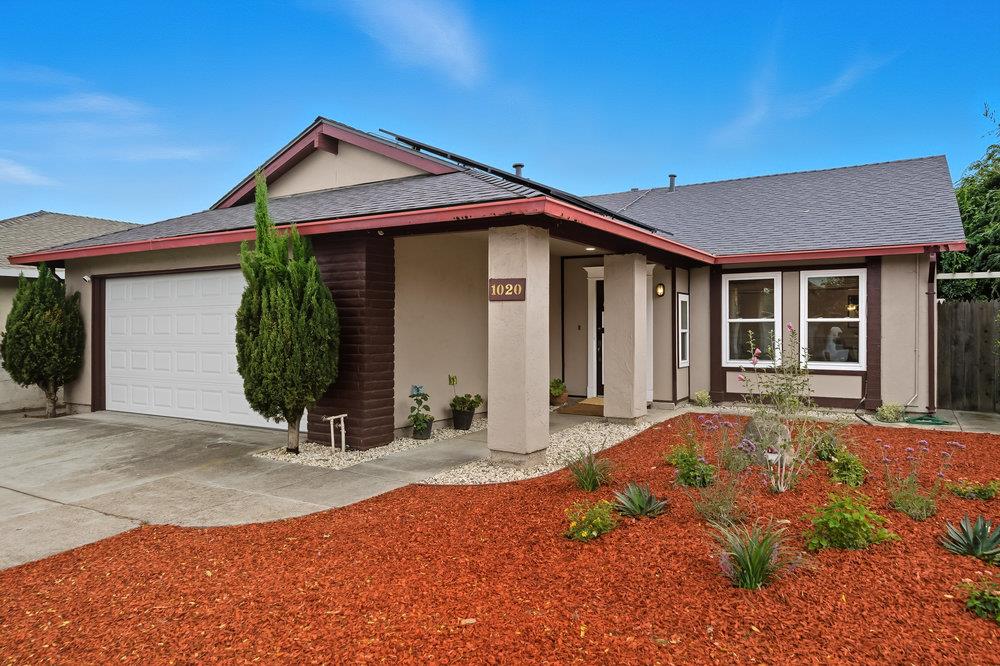 Front Image Thumbnail for ML82023707