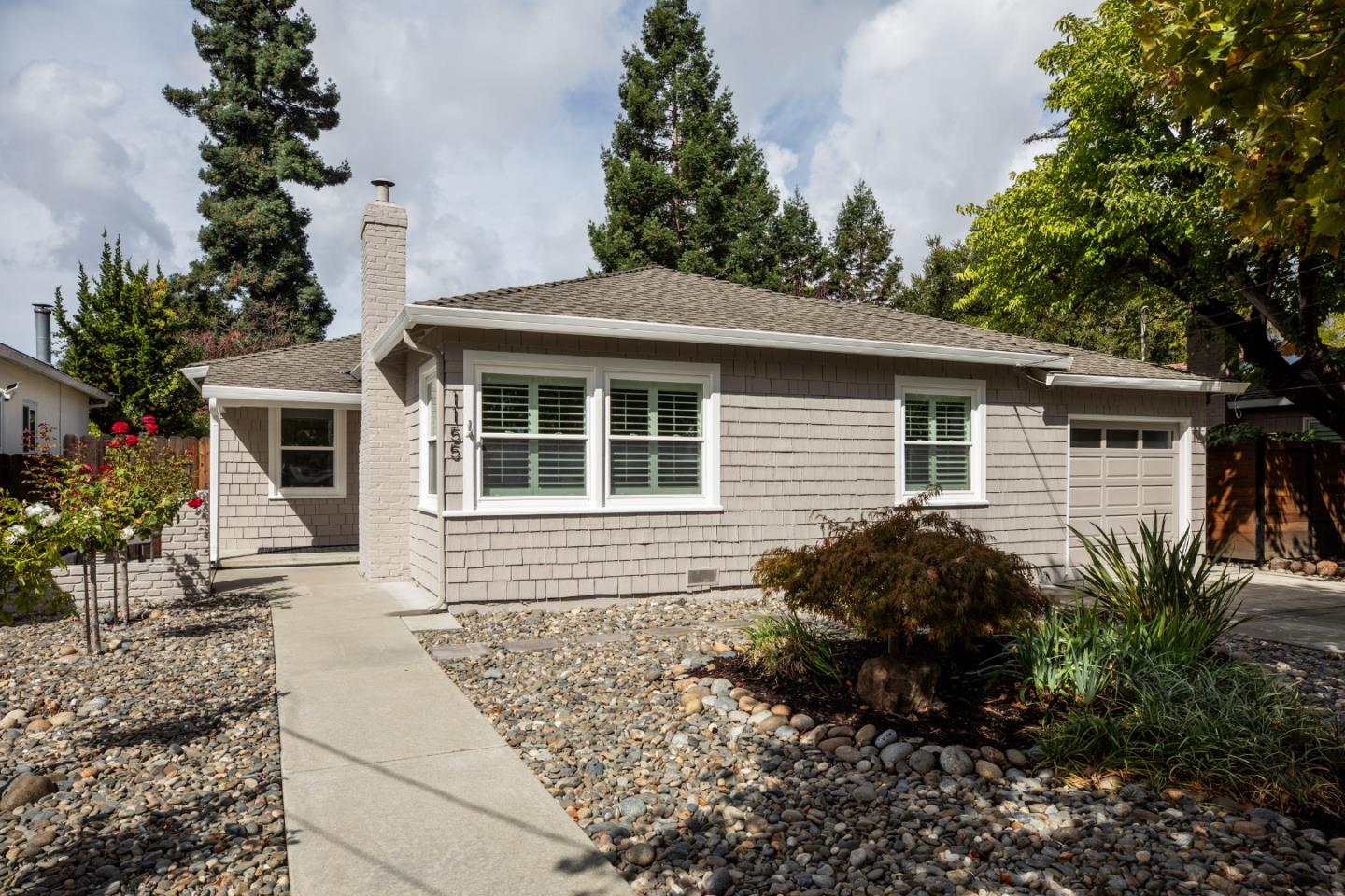 Front Image Thumbnail for ML82023733