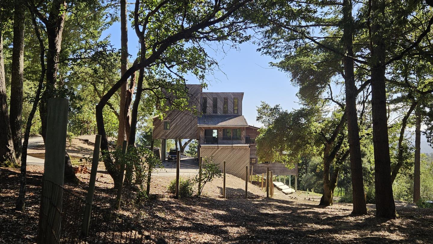 Front Image Thumbnail for ML82023758