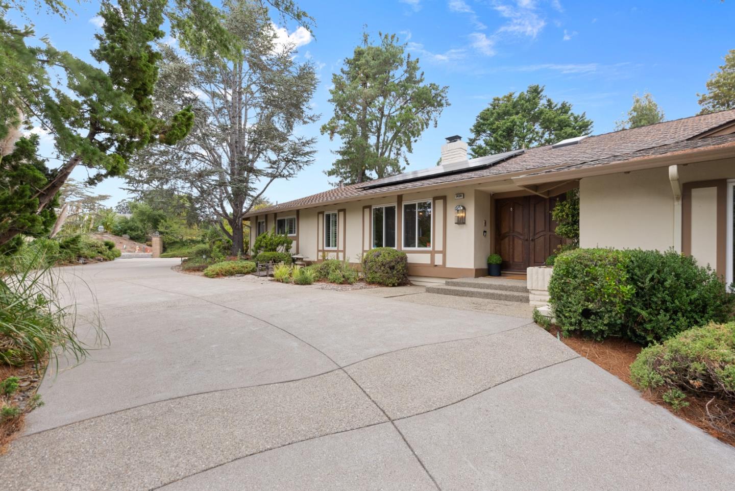 Front Image Thumbnail for ML82023761