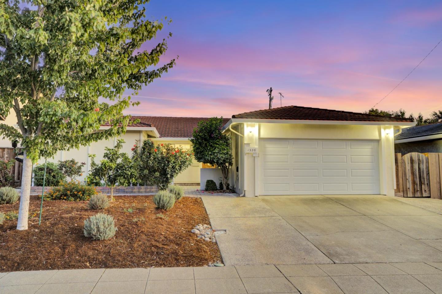 Front Image Thumbnail for ML82023773