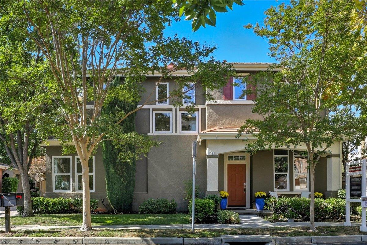 Front Image Thumbnail for ML82023862