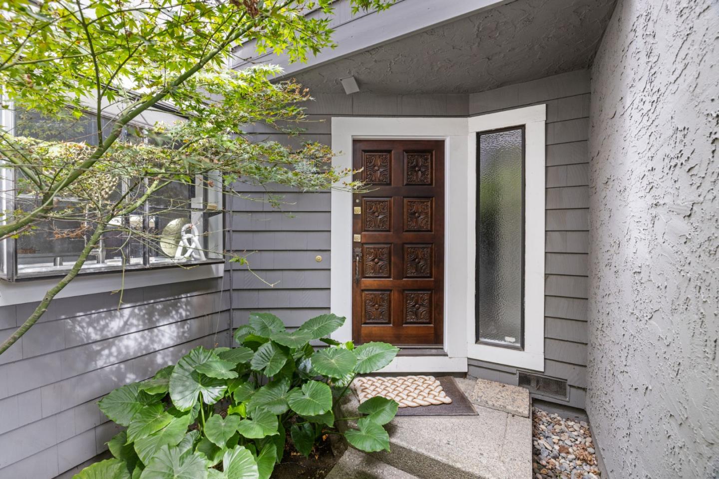 Front Image Thumbnail for ML82023873