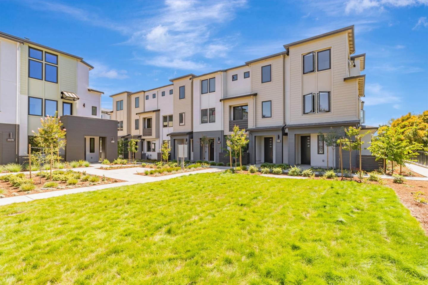 Front Image Thumbnail for ML82023887