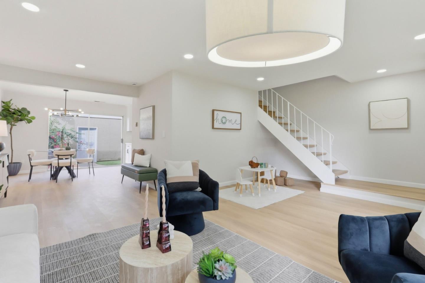 Front Image Thumbnail for ML82023919