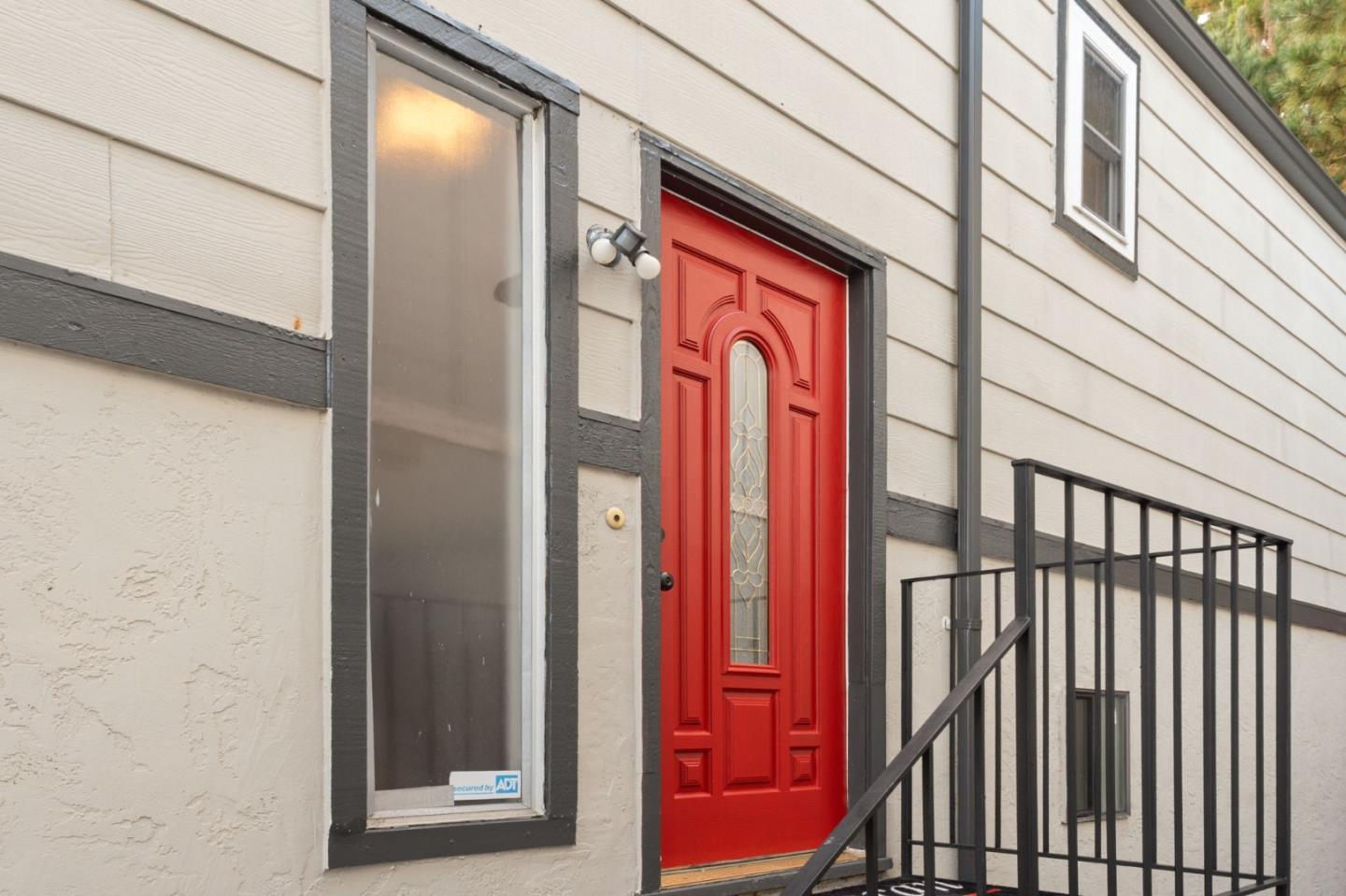 Front Image Thumbnail for ML82023932