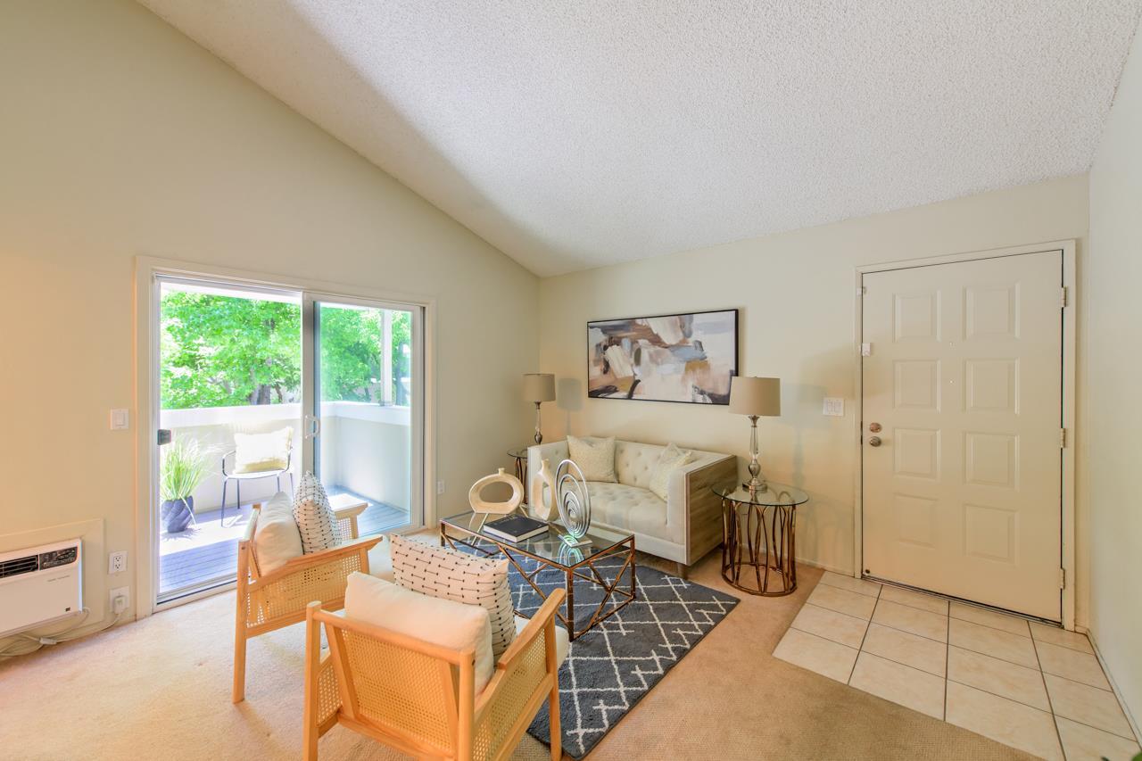 Front Image Thumbnail for ML82023934