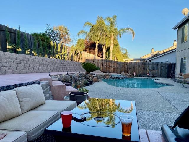 Front Image Thumbnail for ML82023966