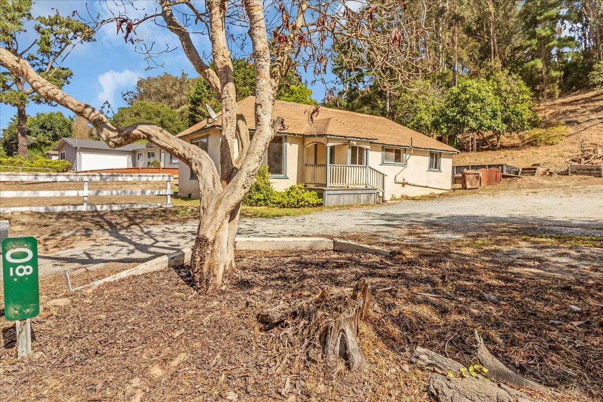 Front Image Thumbnail for ML82023973