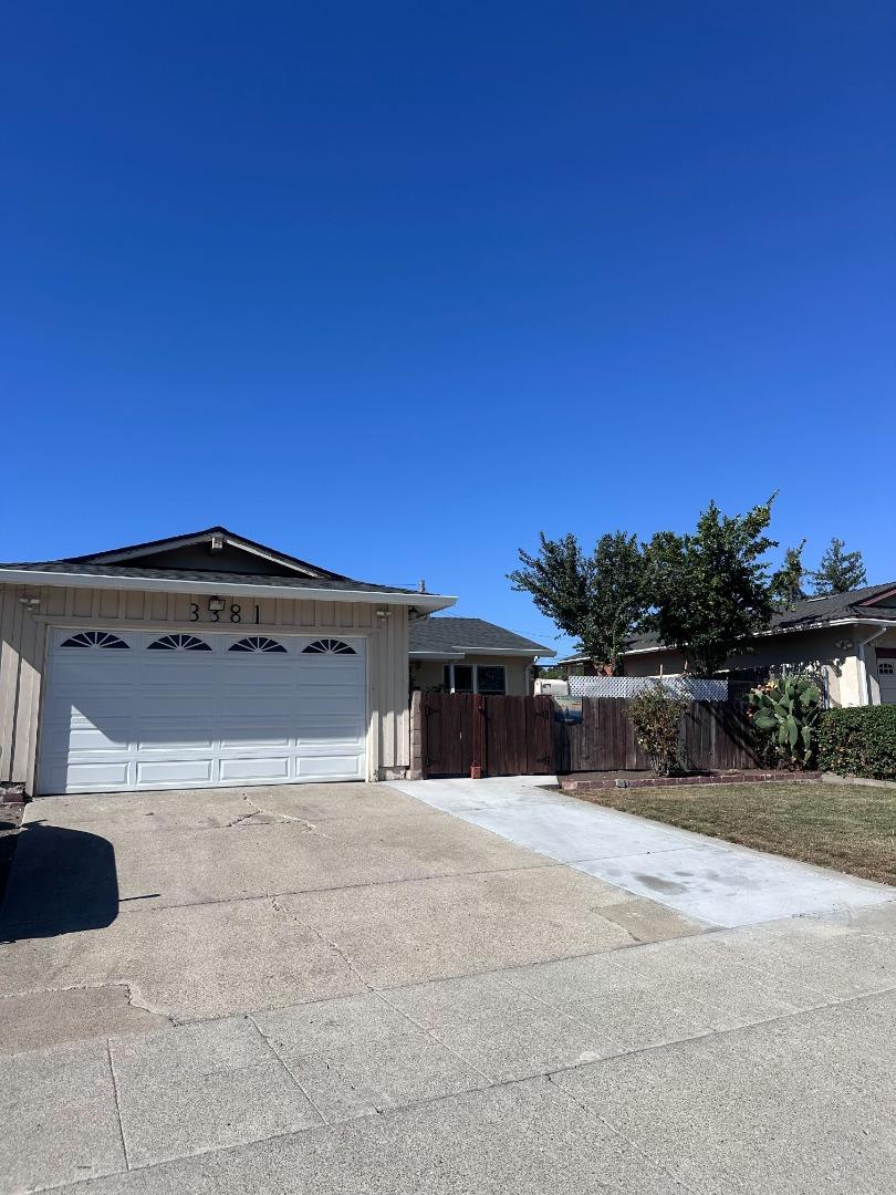 Front Image Thumbnail for ML82023982