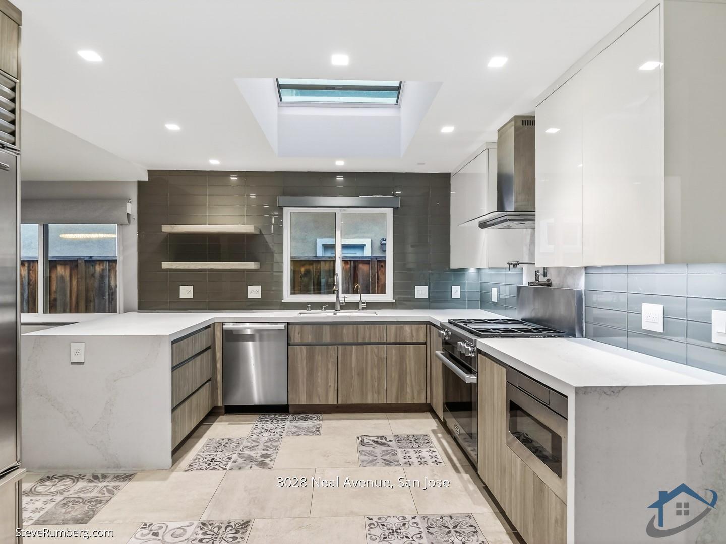 Front Image Thumbnail for ML82024011