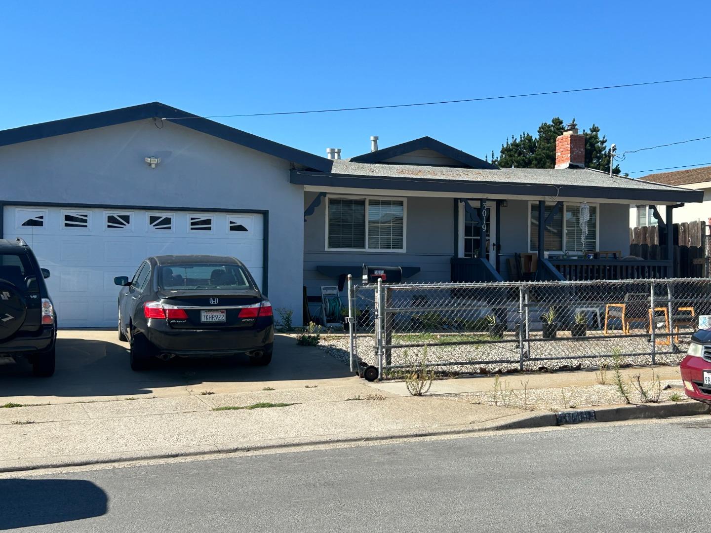 Front Image Thumbnail for ML82024018