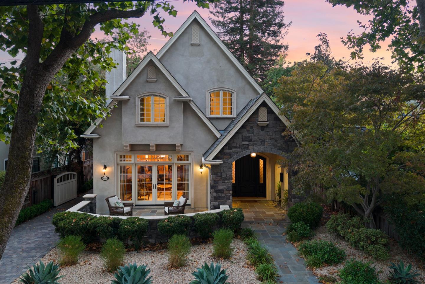 Front Image Thumbnail for ML82024063