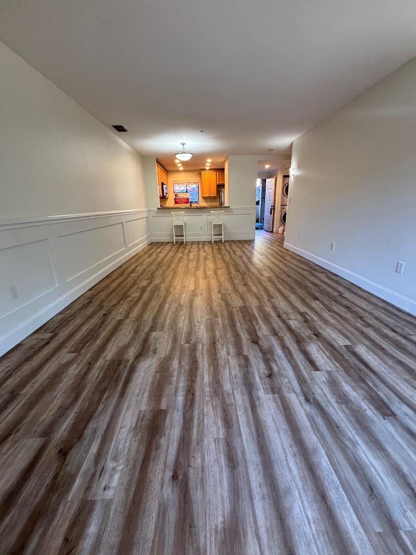 Front Image Thumbnail for ML82024084