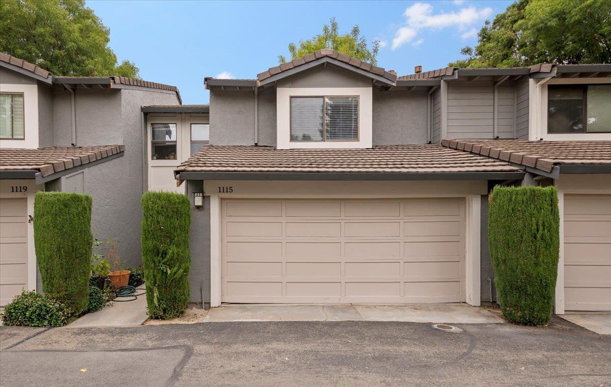 Front Image Thumbnail for ML82024086