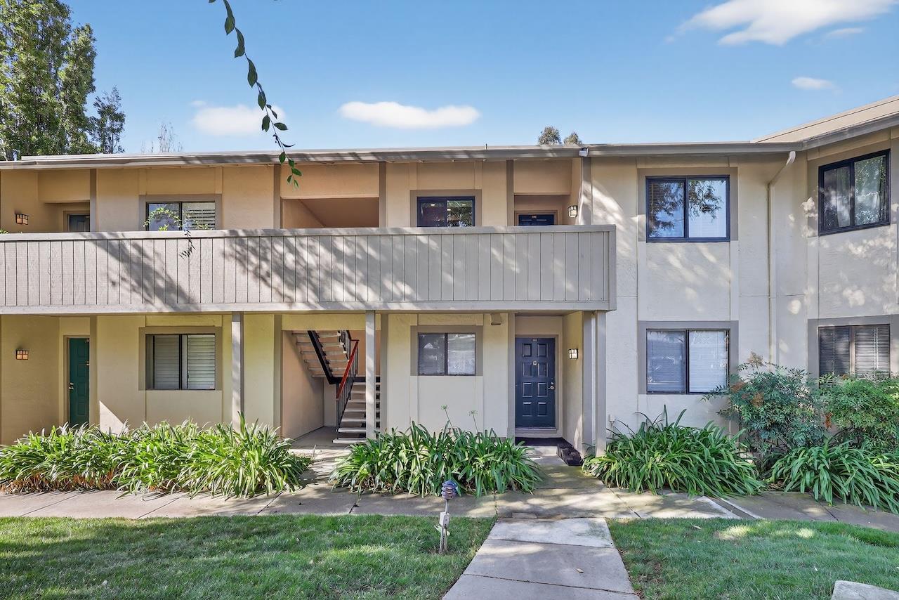 Front Image Thumbnail for ML82024089