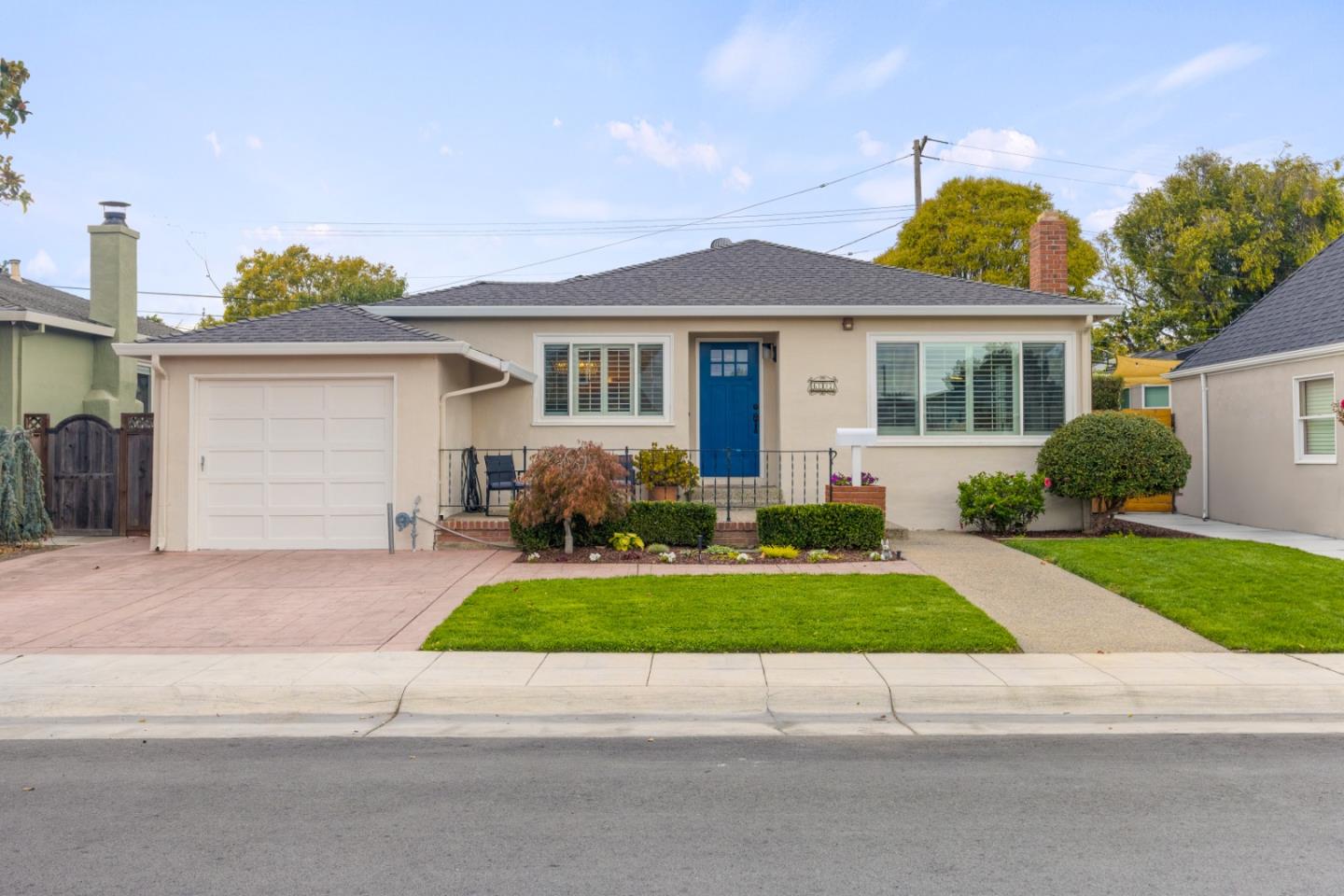 Front Image Thumbnail for ML82024095