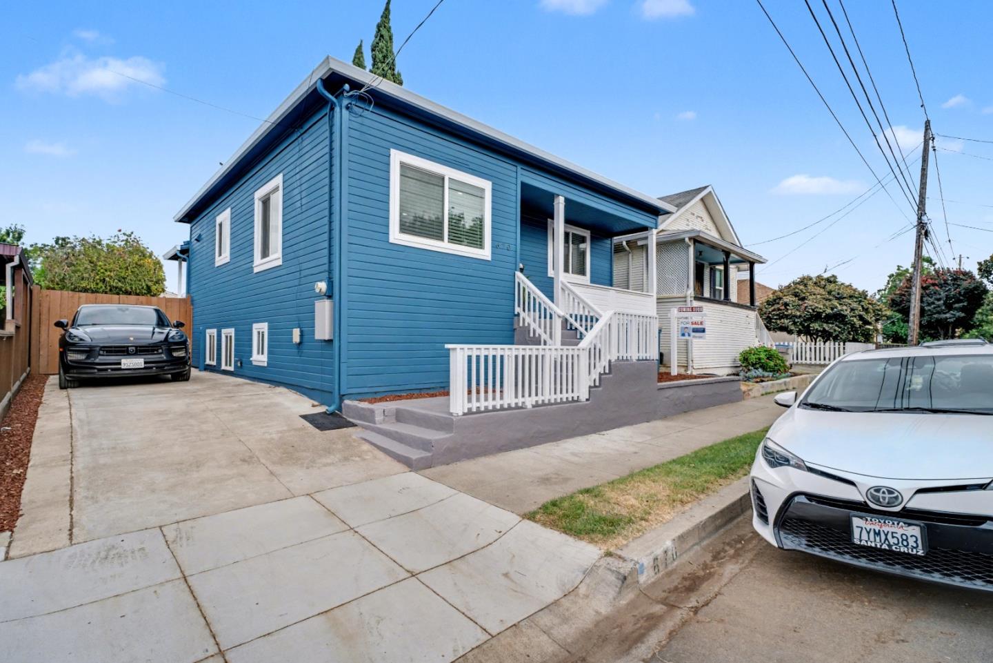 Front Image Thumbnail for ML82024117