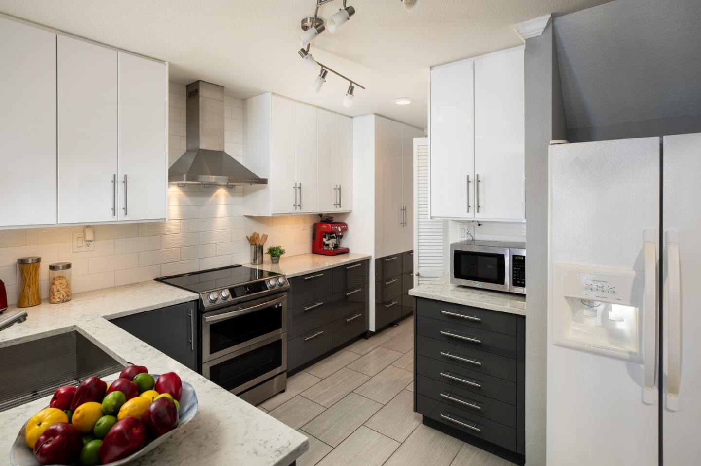 Front Image Thumbnail for ML82024204