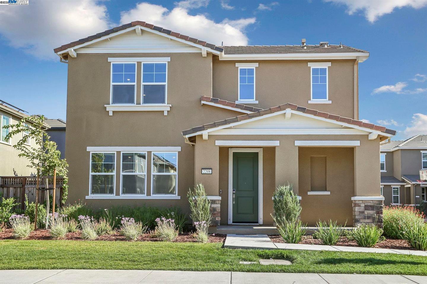 Front Image Thumbnail for ML82024209