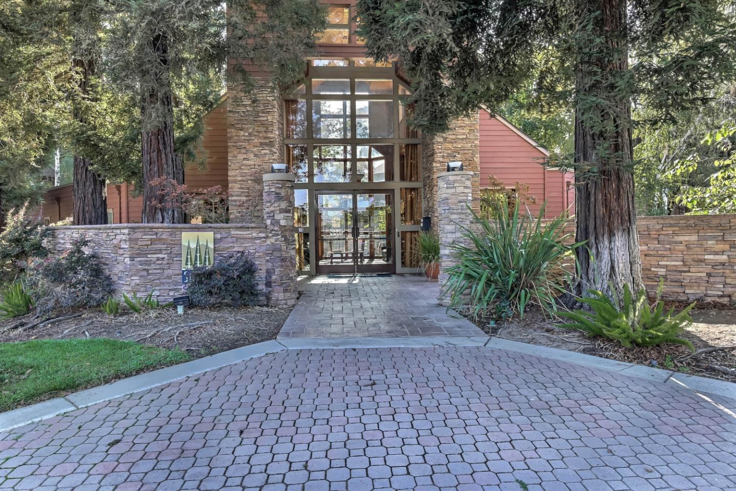 Front Image Thumbnail for ML82024259