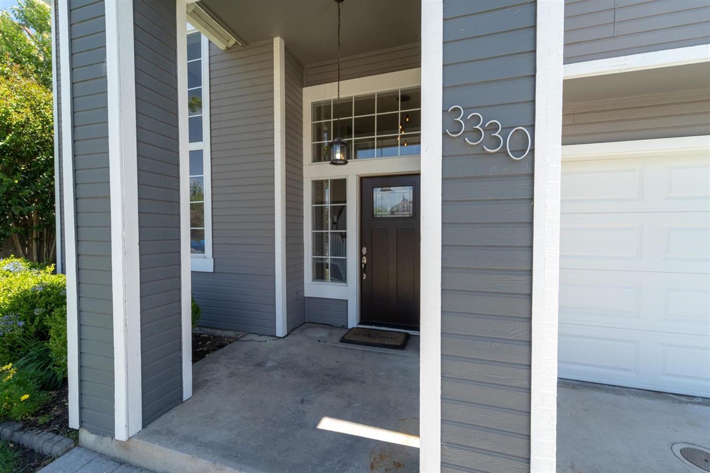 Front Image Thumbnail for ML82024268