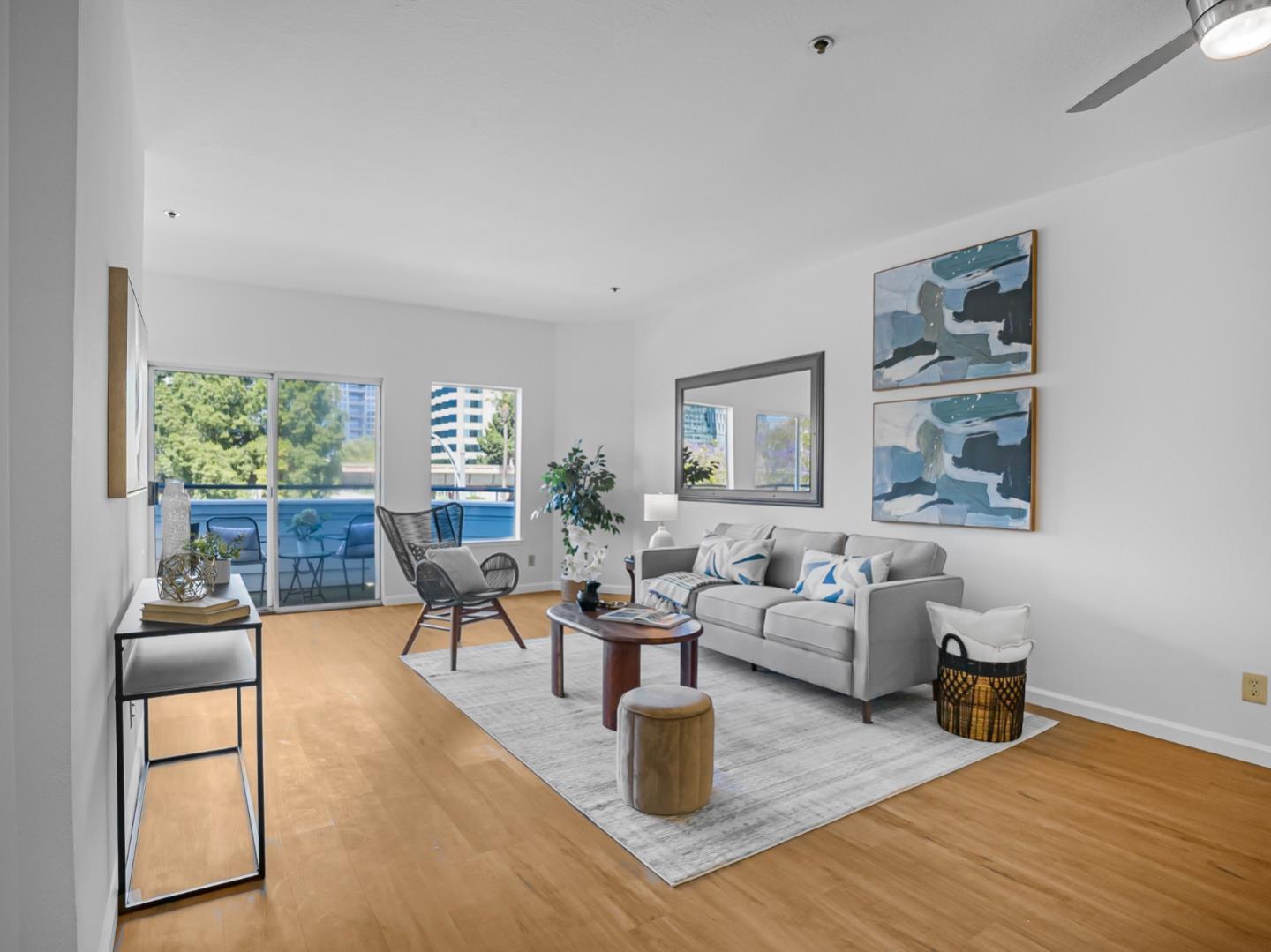 Front Image Thumbnail for ML82024283