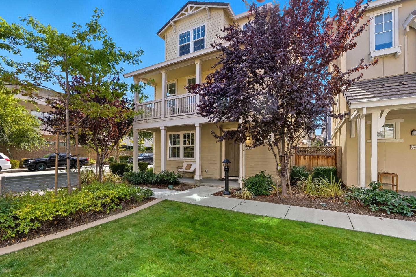 Front Image Thumbnail for ML82024347