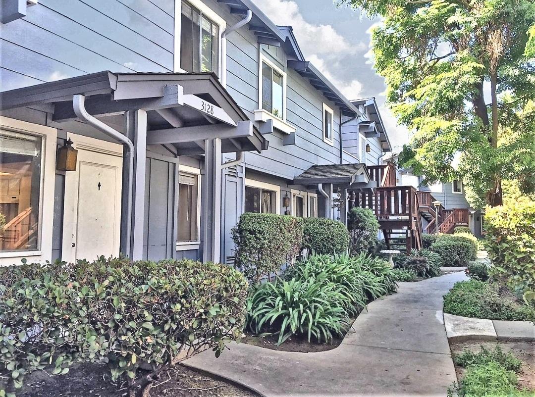 Front Image Thumbnail for ML82024455