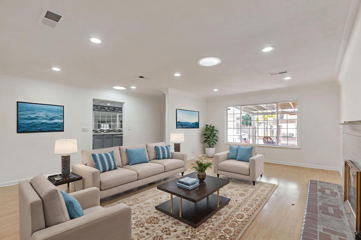 Front Image Thumbnail for ML82024470