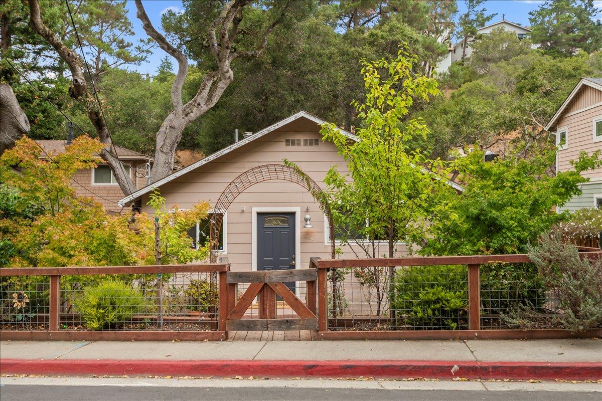 Front Image Thumbnail for ML82024486