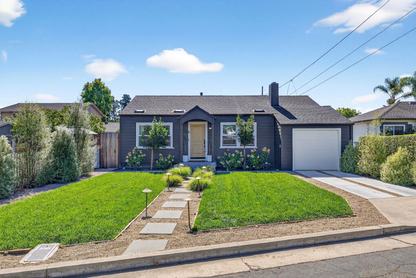 Front Image Thumbnail for ML82024490