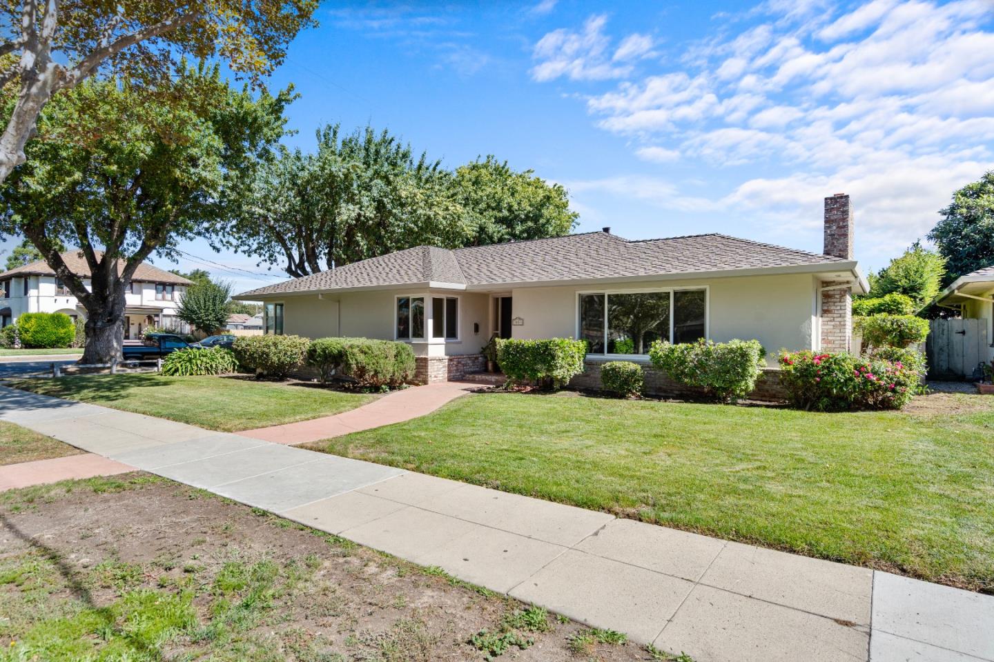 Front Image Thumbnail for ML82024497