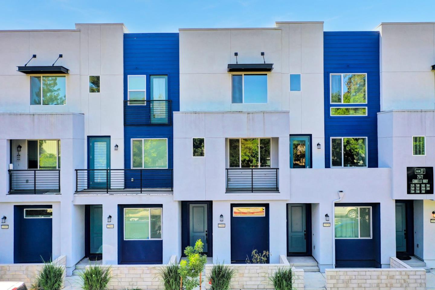 Front Image Thumbnail for ML82024530