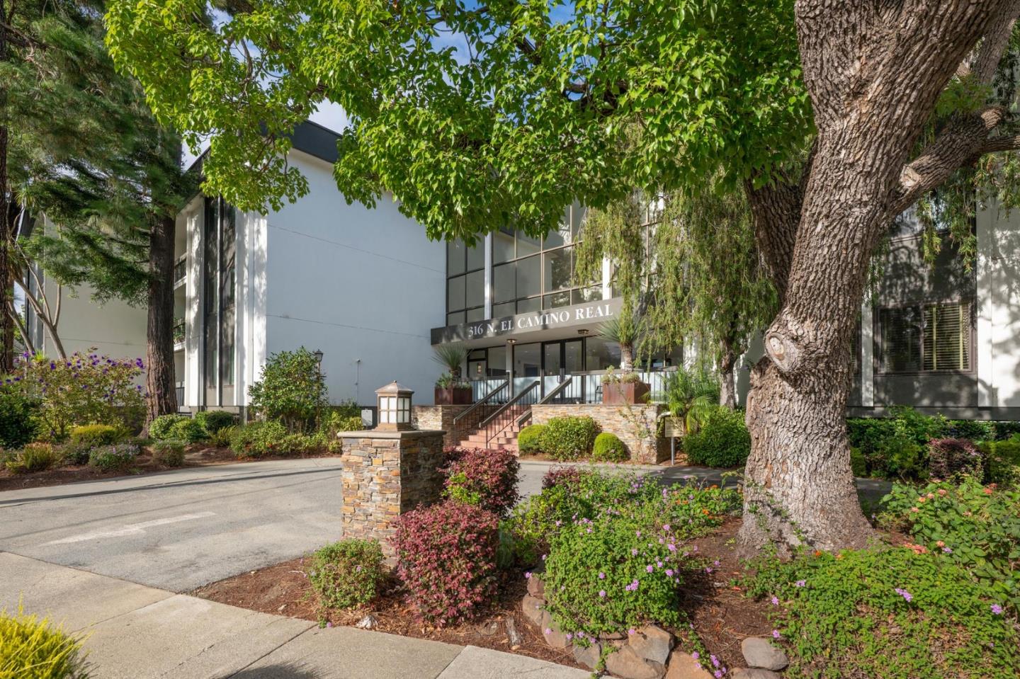 Front Image Thumbnail for ML82024546