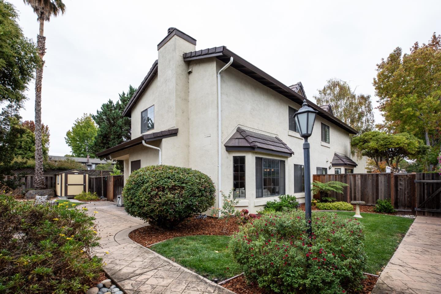 Front Image Thumbnail for ML82024576