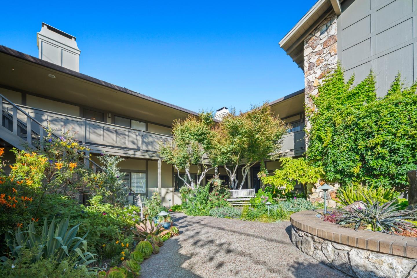 Front Image Thumbnail for ML82024604