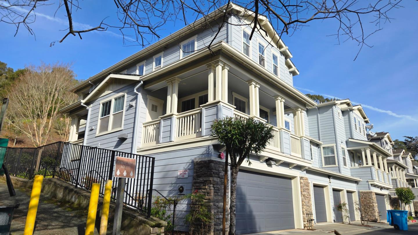 Front Image Thumbnail for ML82024651