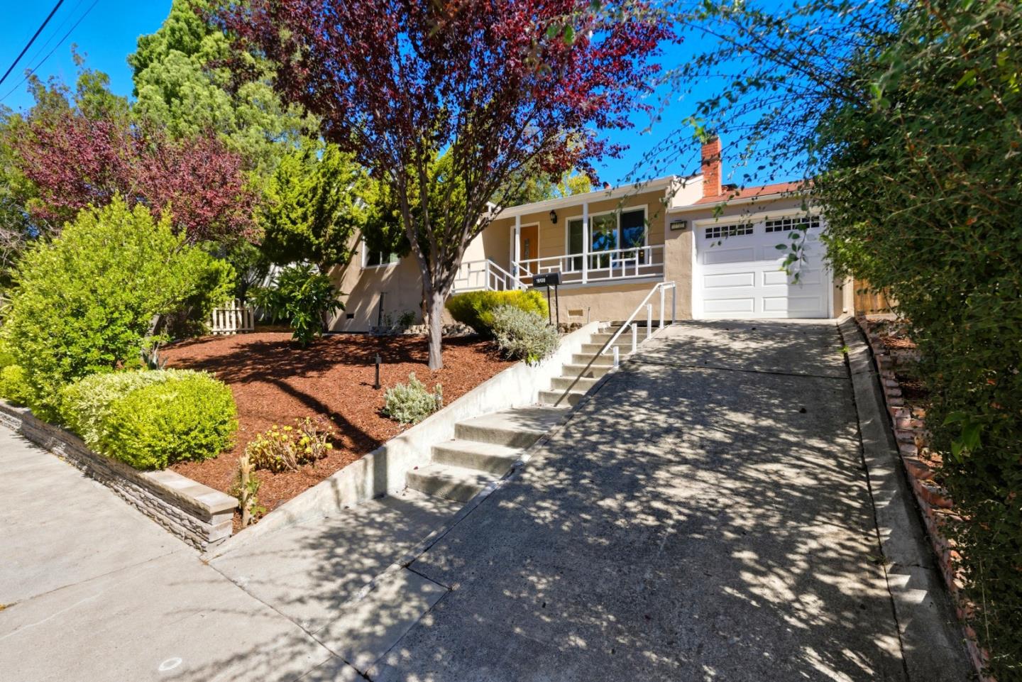 Front Image Thumbnail for ML82024739