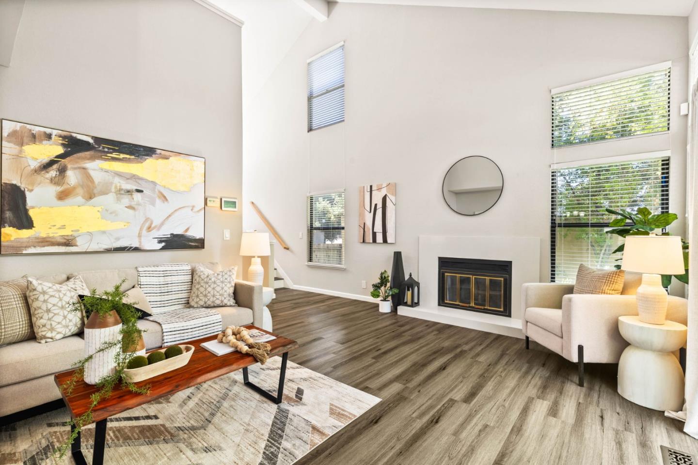 Front Image Thumbnail for ML82024751