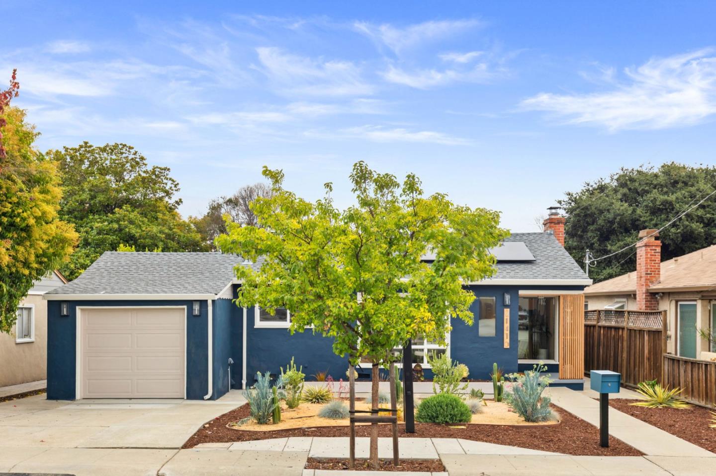 Front Image Thumbnail for ML82024775