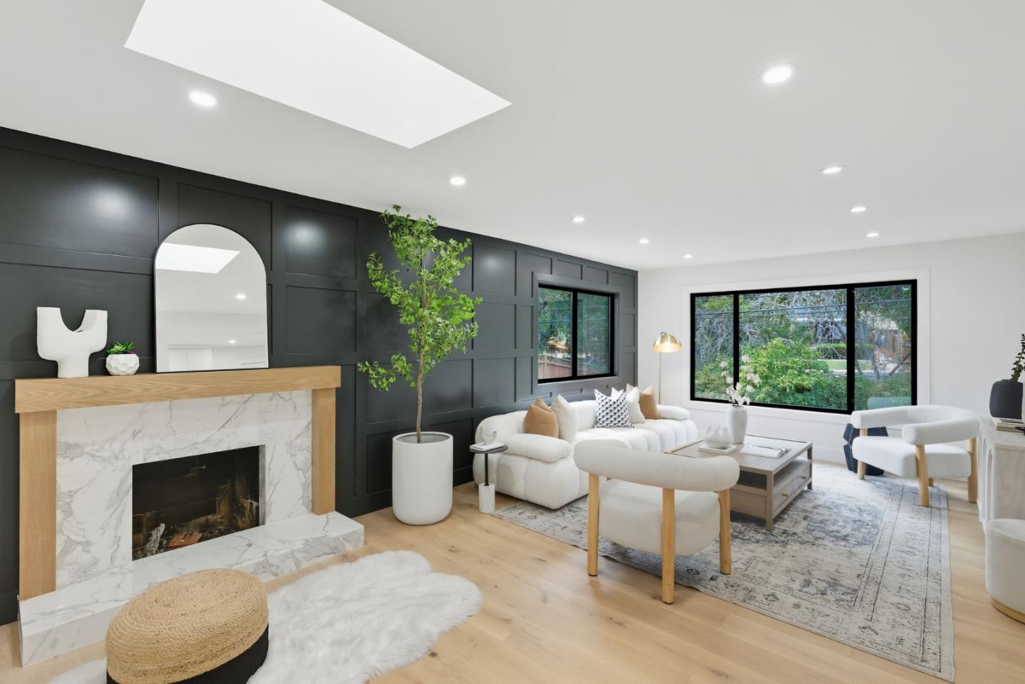 Front Image Thumbnail for ML82024783