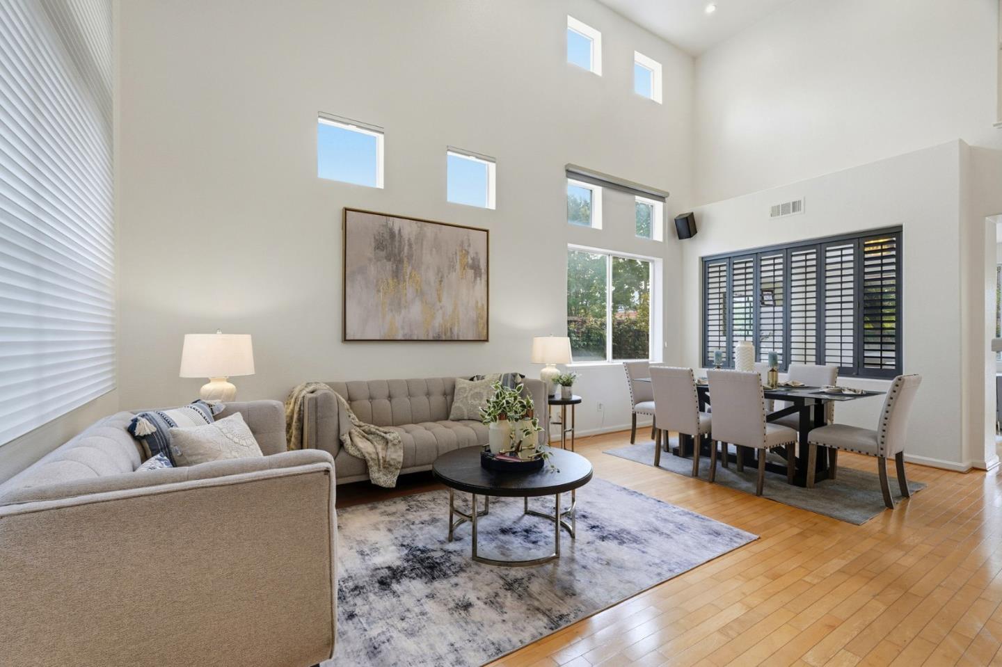 Front Image Thumbnail for ML82024860