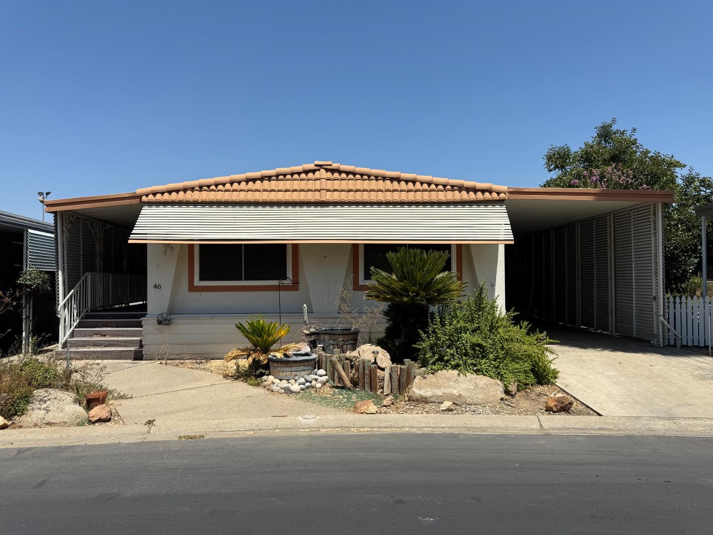 Front Image Thumbnail for ML82024879