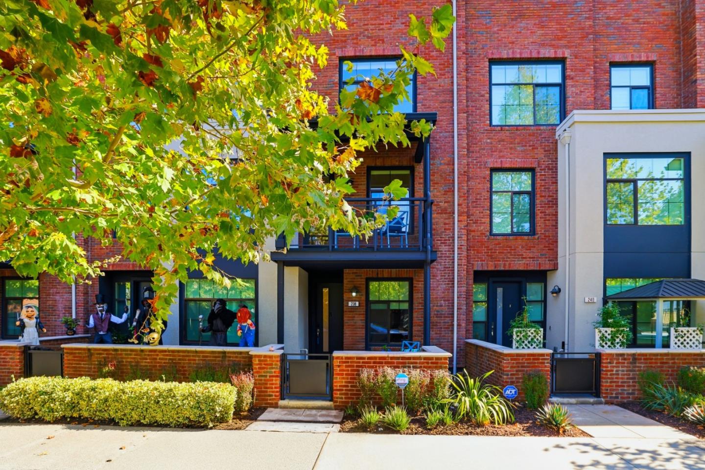 Front Image Thumbnail for ML82024945