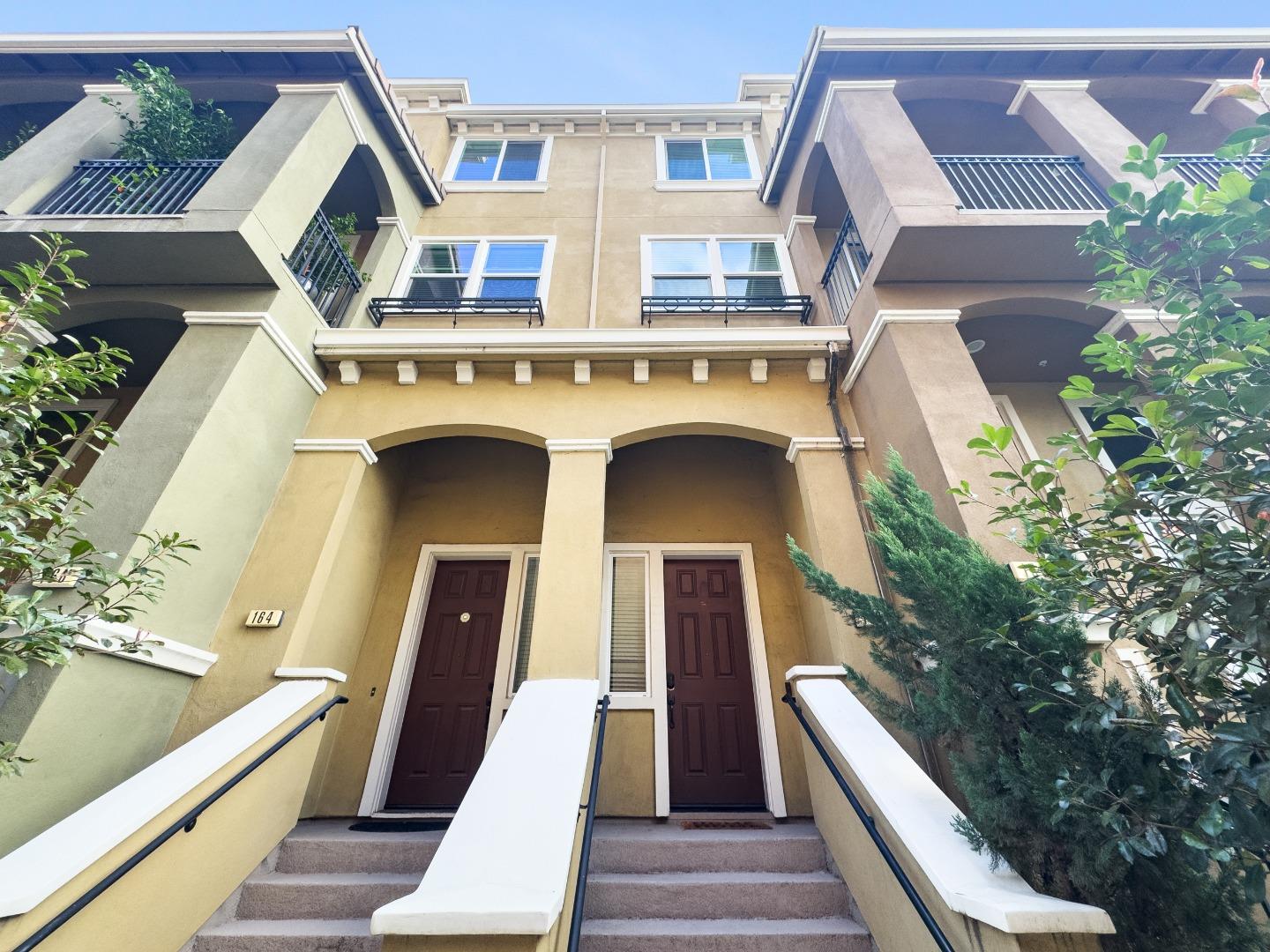 Front Image Thumbnail for ML82024946