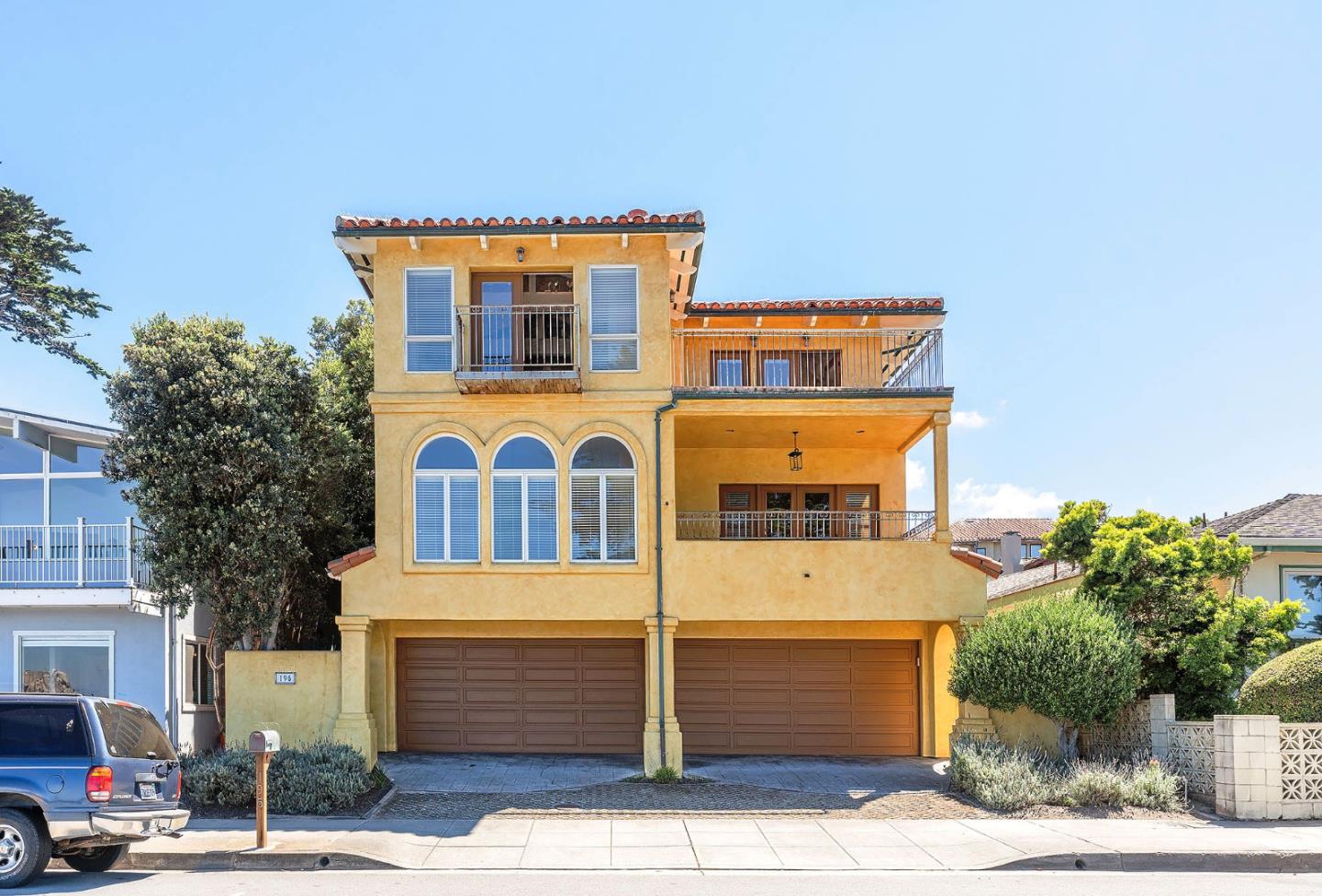 Front Image Thumbnail for ML82024977