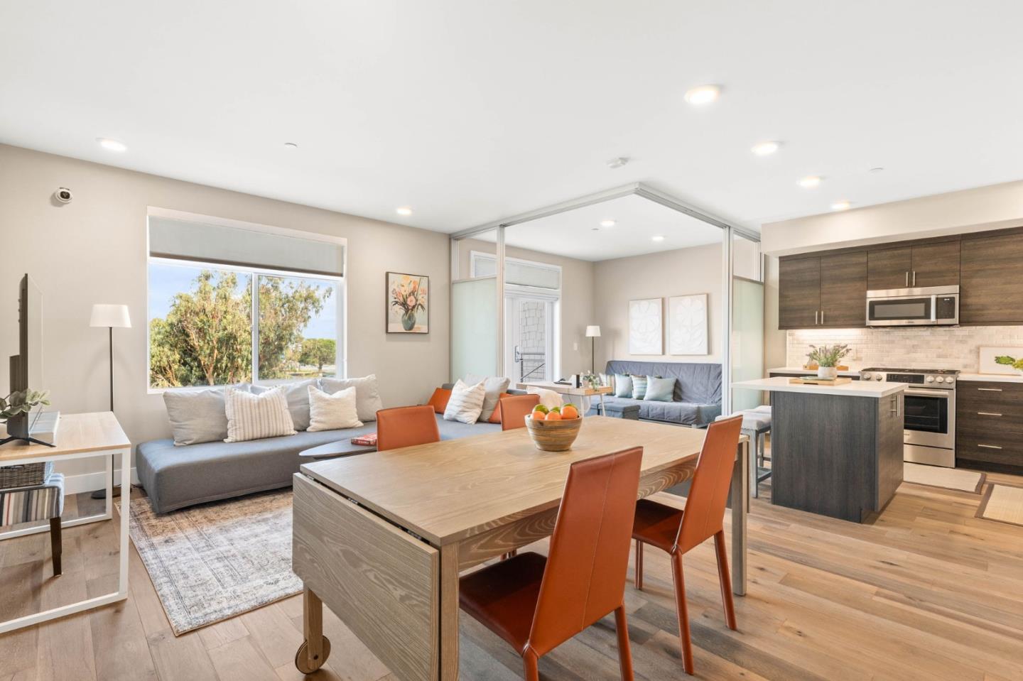 Front Image Thumbnail for ML82025003