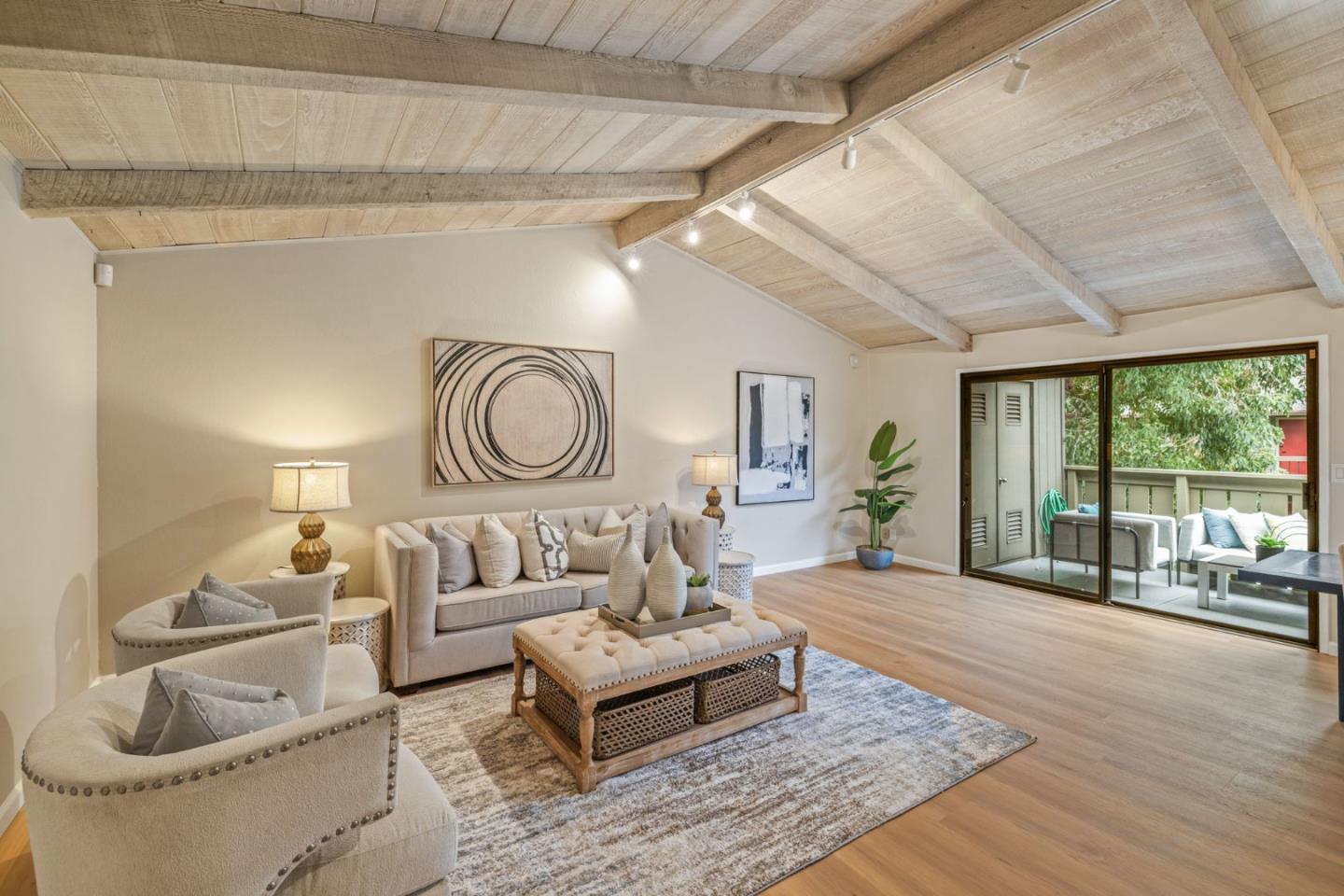 Front Image Thumbnail for ML82025037