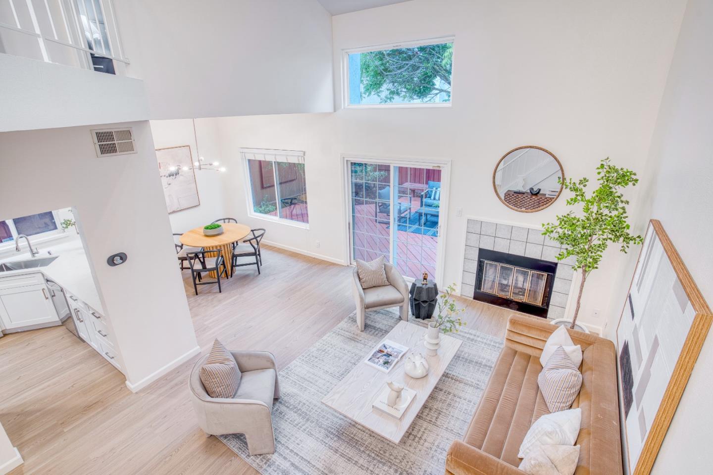 Front Image Thumbnail for ML82025039